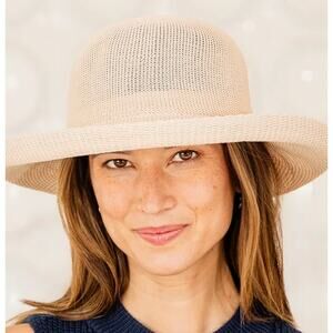 NWT - Wallaroo Victoria Sun Hat Travel Packable Sz 58 cm (fits a 7 1/4).